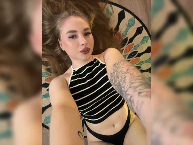 x-x-x-x-x live sex show