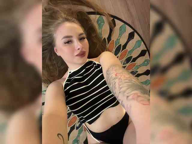 x-x-x-x-x Live Webcam on BongaCams