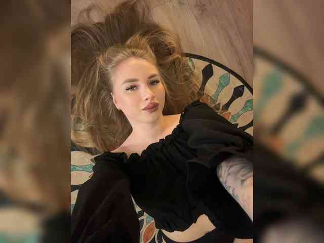 x-x-x-x-x Live Webcam on BongaCams