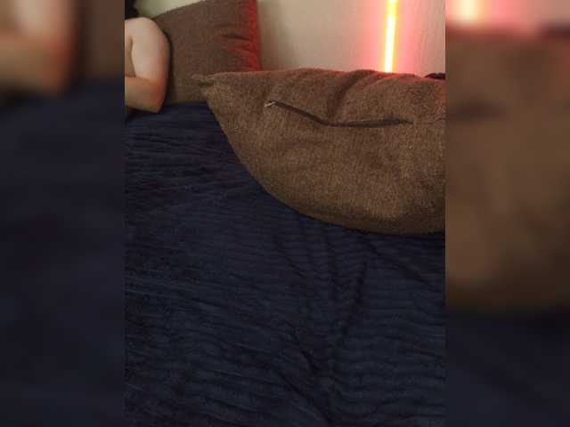 Plohishi2 live cam on BongaCams