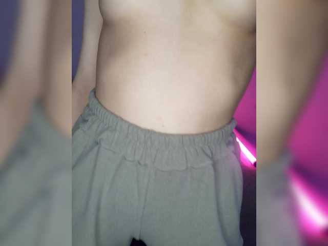 Plohishi2's BongaCams show and profile