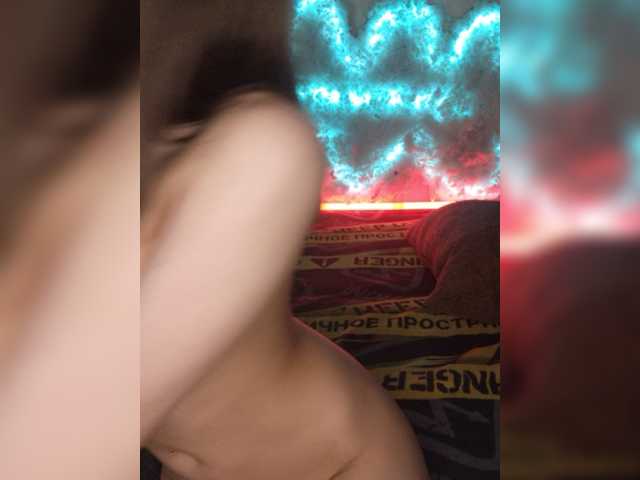 Plohishi2 live cam on BongaCams