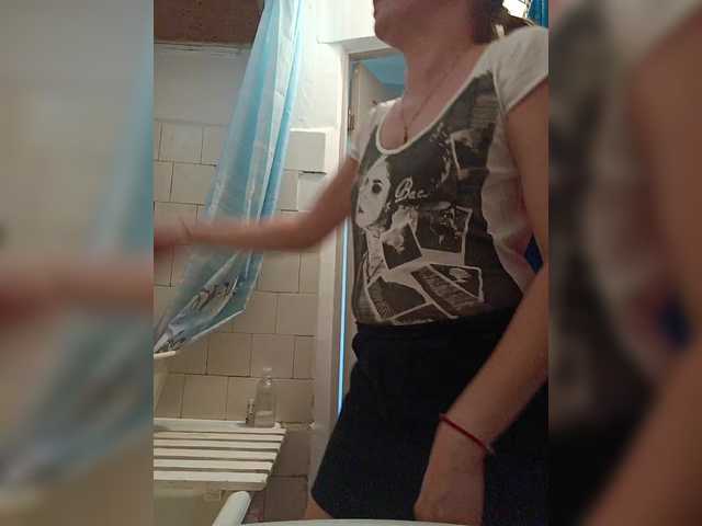 Alenushka888 live cam on BongaCams