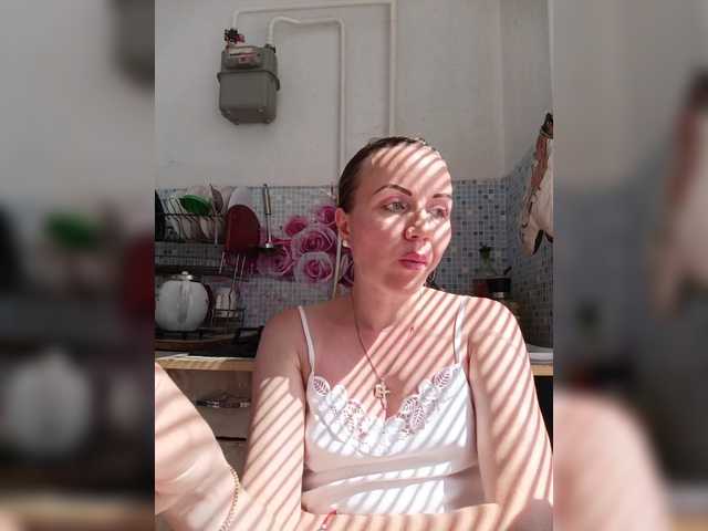 Alenushka888 live cam on BongaCams