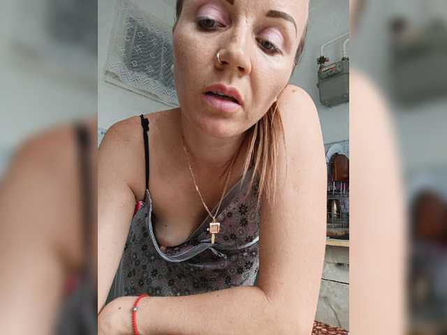 Alenushka888 live cam on BongaCams