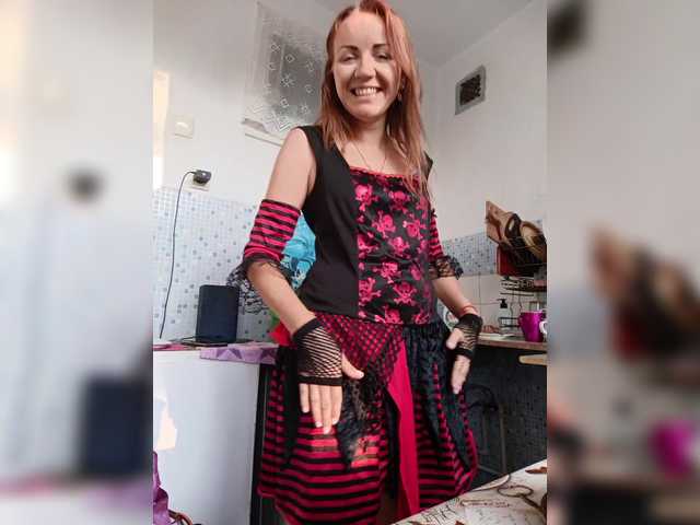Alenushka888 live cam on BongaCams