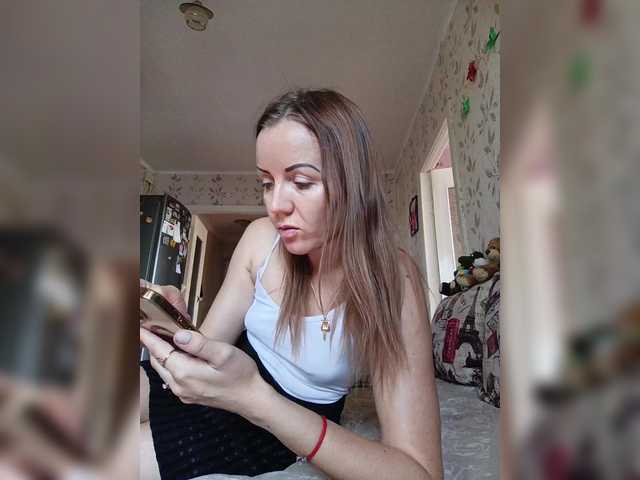 Alenushka888 live cam on BongaCams