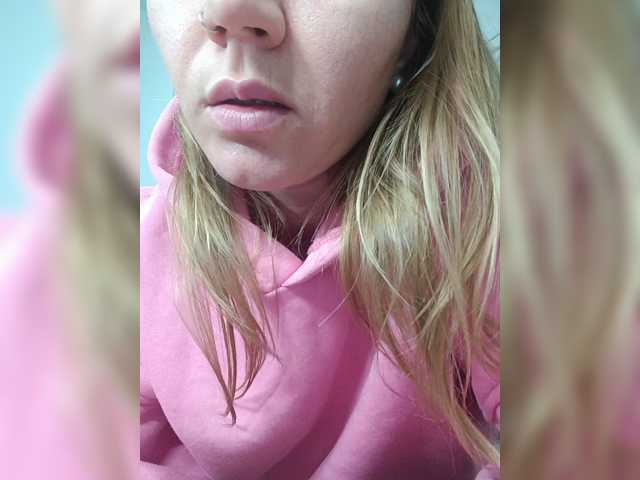 -NeZabudka live cam on BongaCams