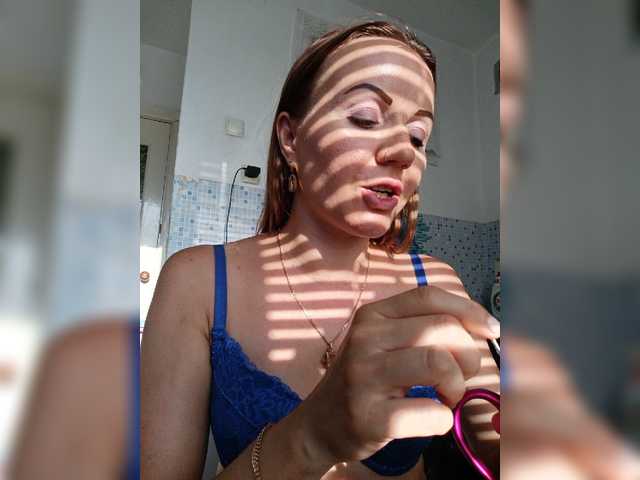 Alenushka888 live cam on BongaCams