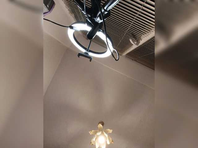 Alenushka888 live cam on BongaCams