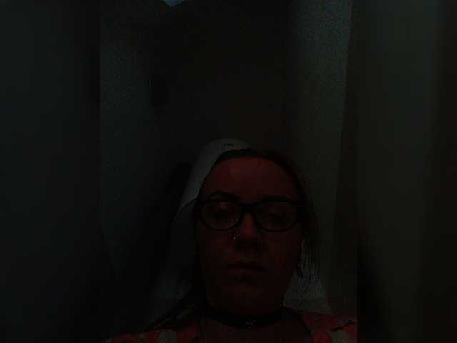 Alenushka888 live cam on BongaCams