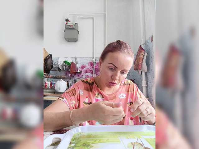 Alenushka888 live cam on BongaCams