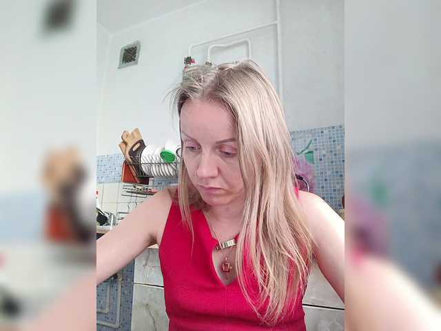 Alenushka888 live cam on BongaCams