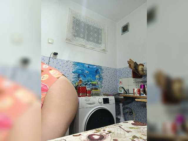 Alenushka888 live cam on BongaCams