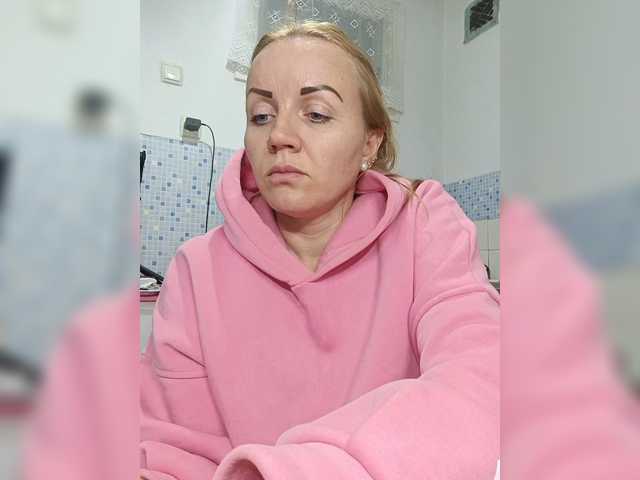 -NeZabudka live cam on BongaCams
