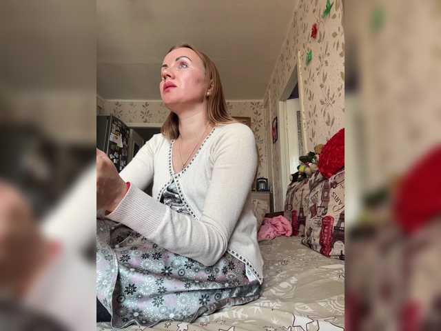 Alenushka888 live cam on BongaCams