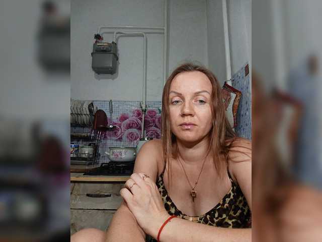 Alenushka888 live cam on BongaCams