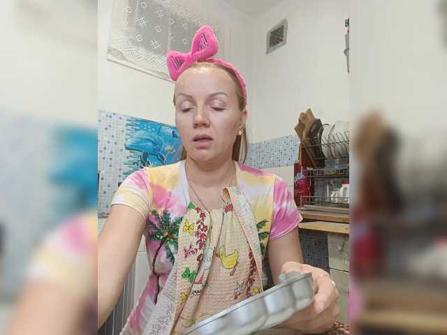 Alenushka888, live now on BongaCams