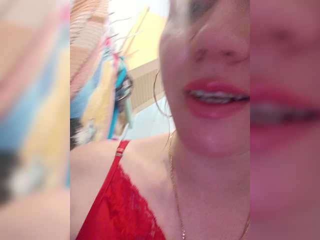 le modèle Ne_Zabudka est en webcam porno dans un show sur le site bongacams, il possède les tags suivants: White/Caucasian,Blonde,Shaved