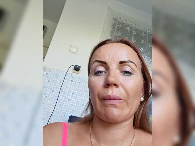 Alenushka888 live cam