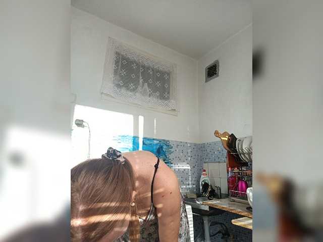 Alenushka888 live cam on BongaCams