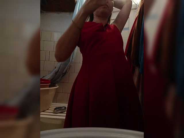 Alenushka888 live cam on BongaCams
