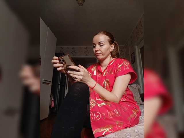Alenushka888 live cam on BongaCams