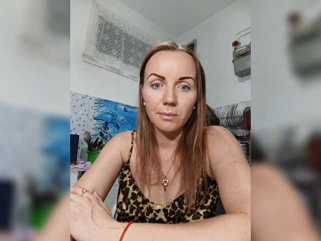 Alenushka888 live cam on BongaCams