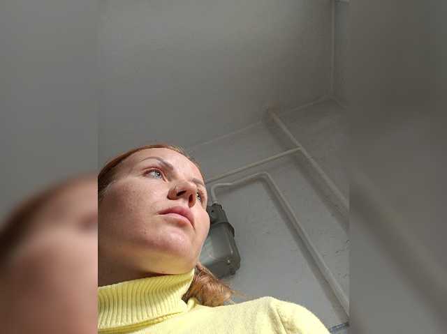 Alenushka888 live cam on BongaCams
