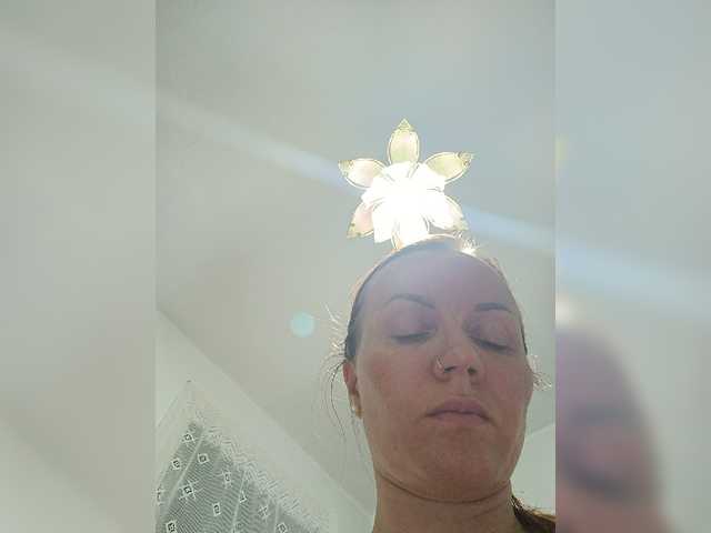Alenushka888 live cam on BongaCams