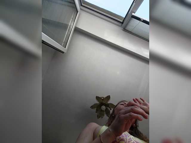 Alenushka888 live cam on BongaCams