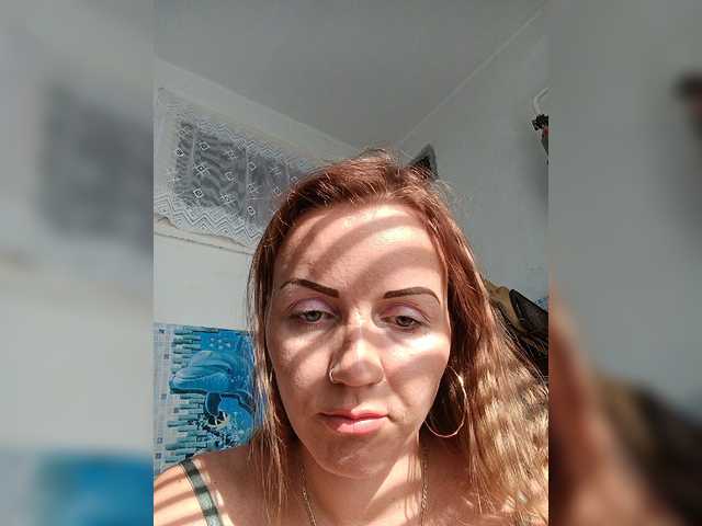 Alenushka888 live cam on BongaCams
