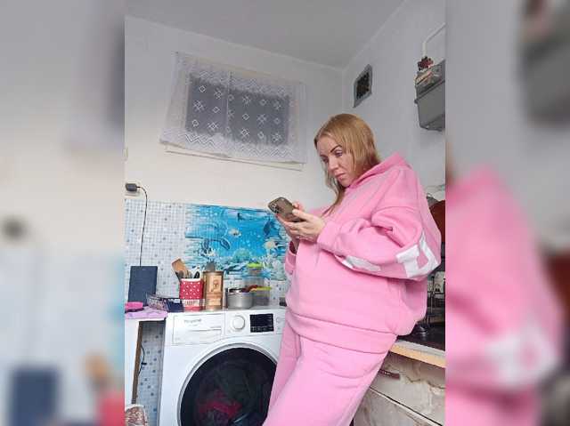 -NeZabudka live cam on BongaCams