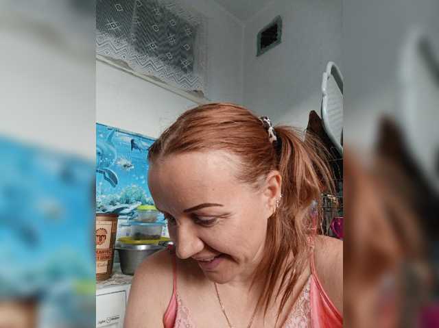 Alenushka888 live cam on BongaCams