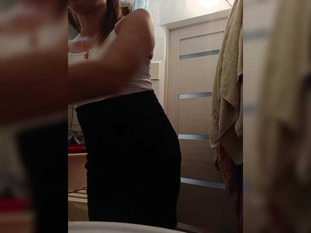 Alenushka888 live cam on BongaCams