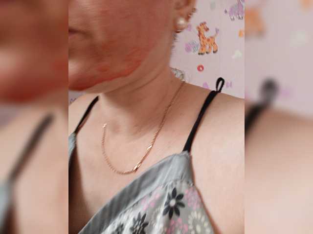 Alenushka888 live cam on BongaCams