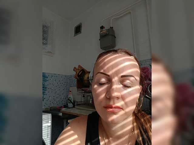 Alenushka888 live cam on BongaCams
