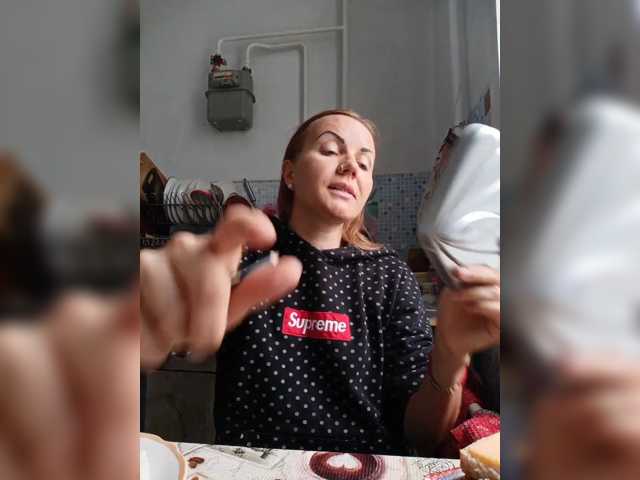 Alenushka888 live cam on BongaCams