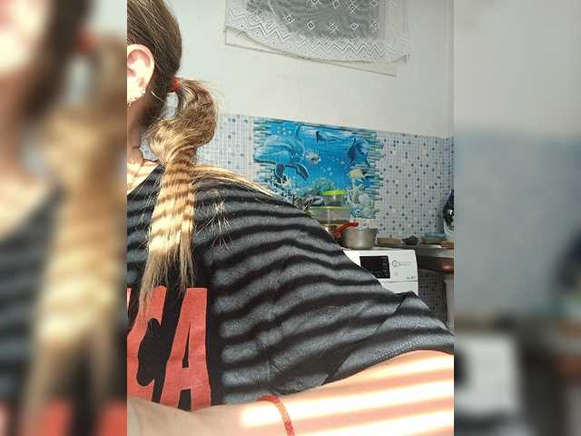 Alenushka888 live cam on BongaCams