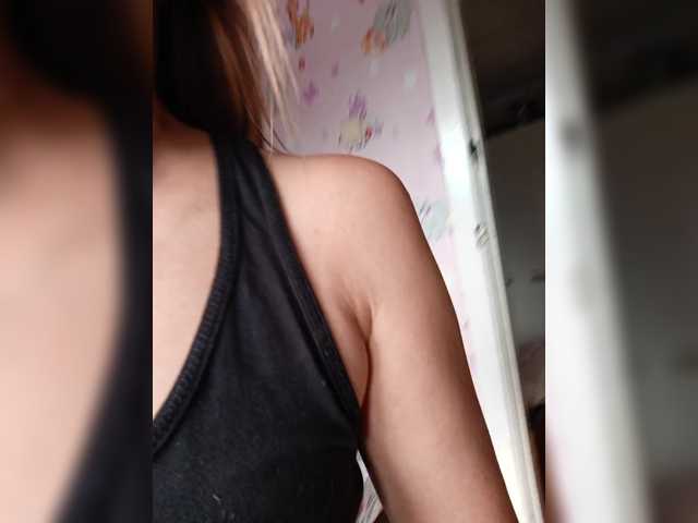 Alenushka888 live cam on BongaCams