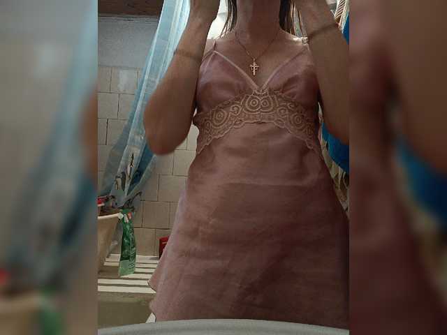 Alenushka888 live cam on BongaCams