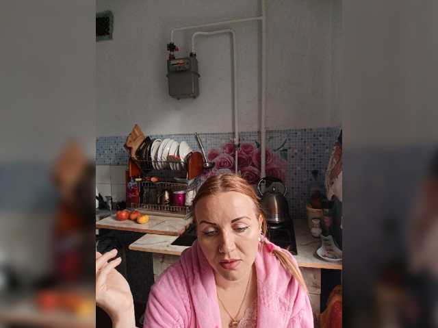 Alenushka888, live now on BongaCams