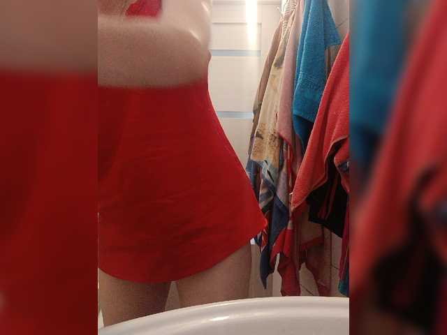 le modèle Ne_Zabudka est en webcam porno dans un show sur le site bongacams, il possède les tags suivants: White/Caucasian,Blonde,Shaved