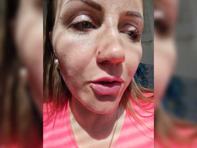 Alenushka888's BongaCams show and profile