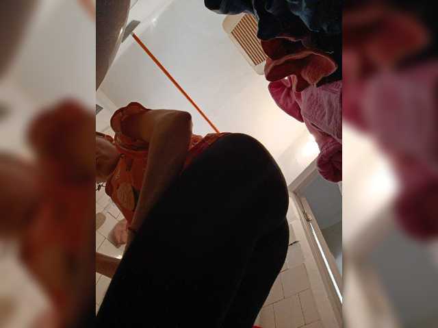 Alenushka888 live cam on BongaCams