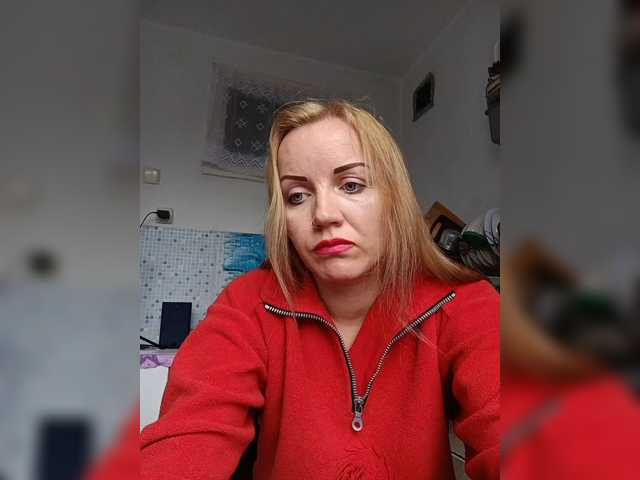 Alenushka888 live cam on BongaCams