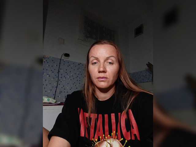 Alenushka888 live cam on BongaCams