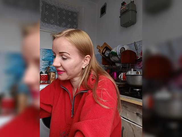 Alenushka888 live cam on BongaCams