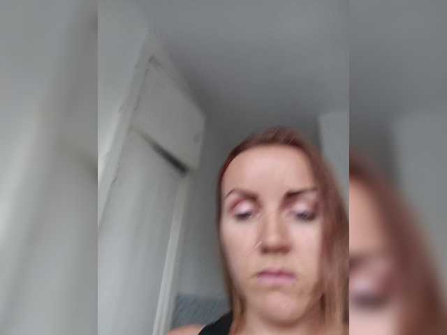 Alenushka888 live cam on BongaCams