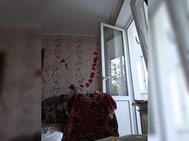 Alenushka888 live cam on BongaCams